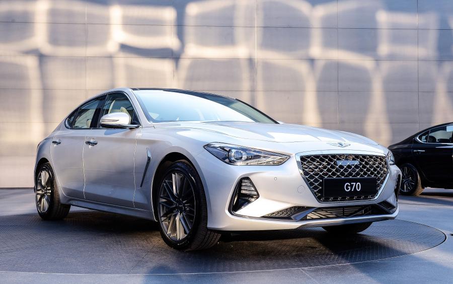  Genesis G70 3.3T 2017 года  (KR) (фото 27 из 86)